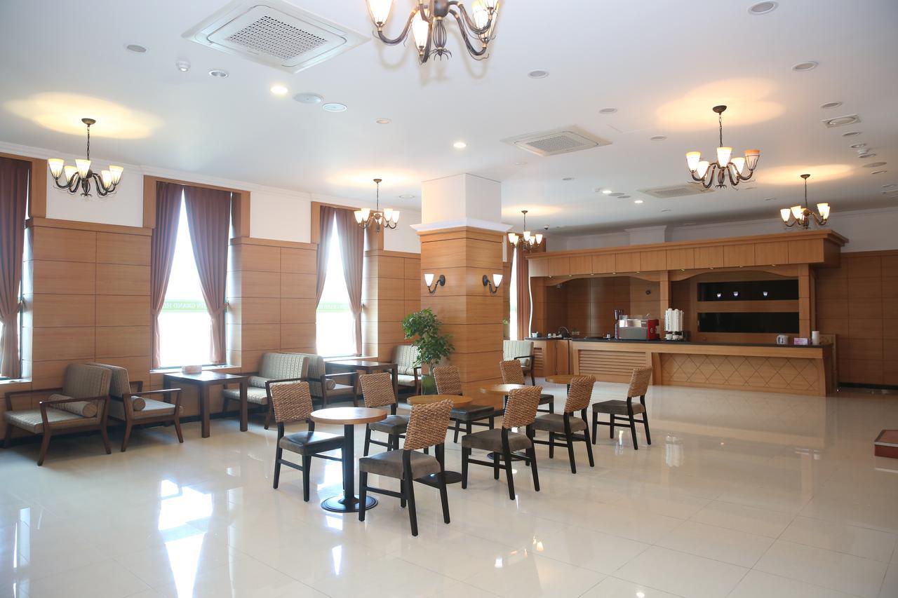 Uljin Grand Hotel Экстерьер фото