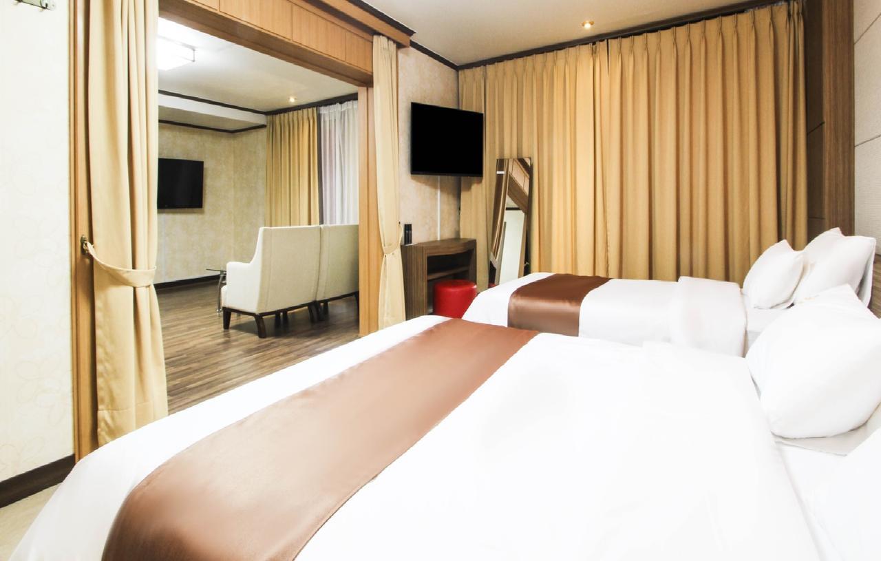 Uljin Grand Hotel Экстерьер фото