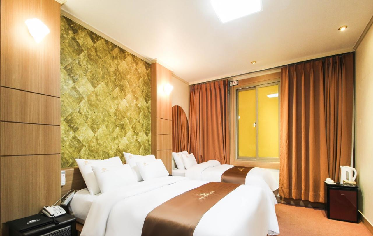 Uljin Grand Hotel Экстерьер фото